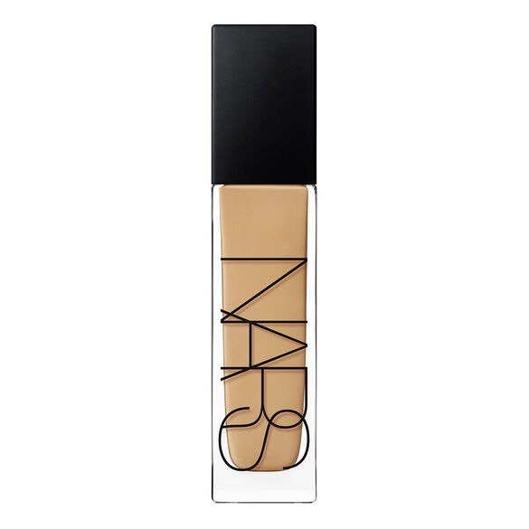 NARS Natural Radiant Longwear Foundation Valencia - Medium 5 - medium with golden undertones